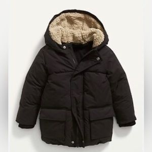 Old Navy Toddlers 4T Black Puffer Coat. Great condition!